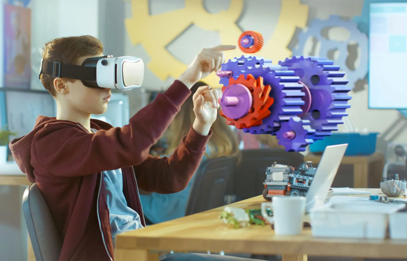 How Augmented Reality Is Enhancing Education